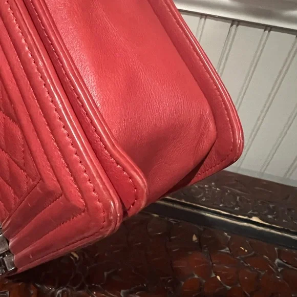 Chanel Large Boy Bag - Picture 7 of 11